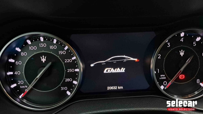 Maserati Ghibli  2.0 mhev GT 330cv rwd auto