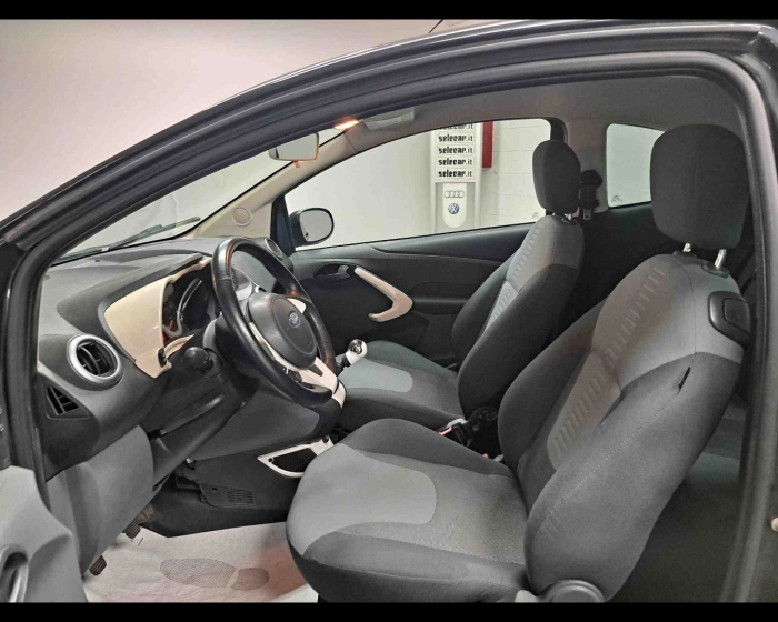 Ford Ka  1.2 Titanium + c/esp 69cv E6