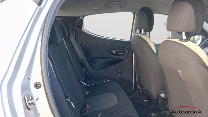 Lancia Ypsilon  1.2 Opening edition 69cv