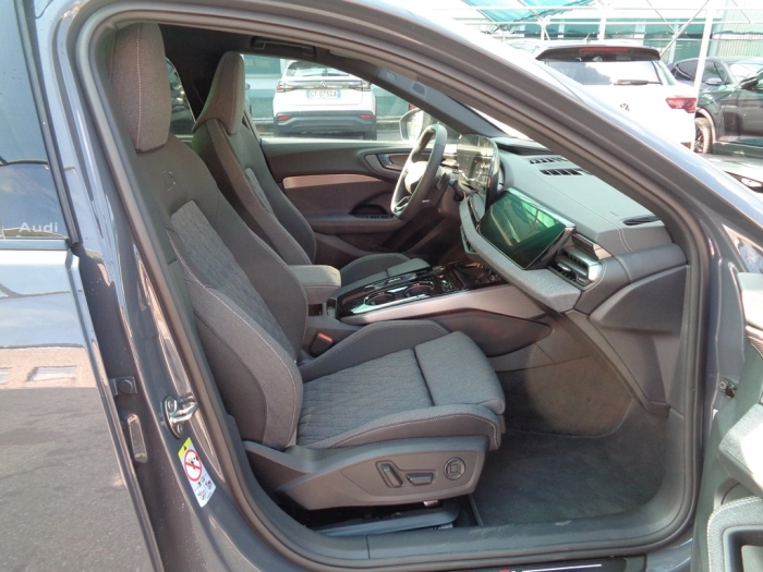 Audi A5 Sedan   Sedan  TDI quattro 150 kW S tronic