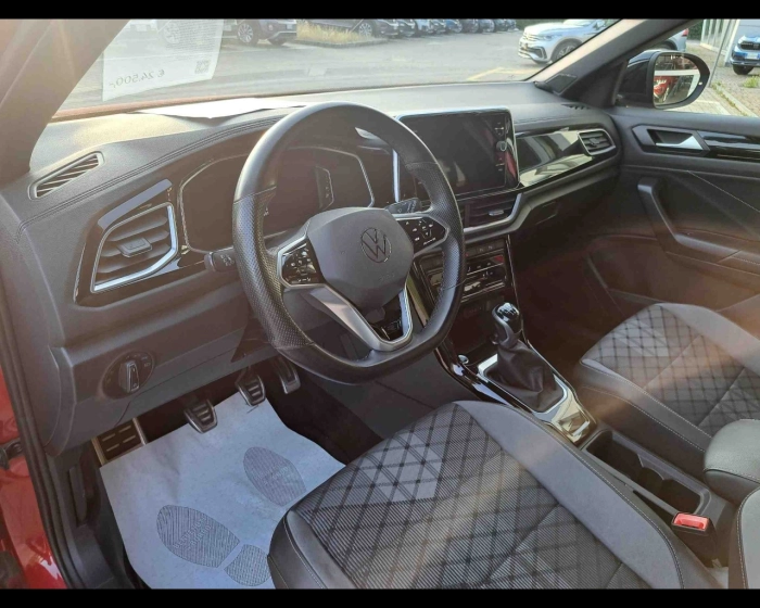 Volkswagen T-Roc  2022 -  1.0 tsi R-Line 110cv