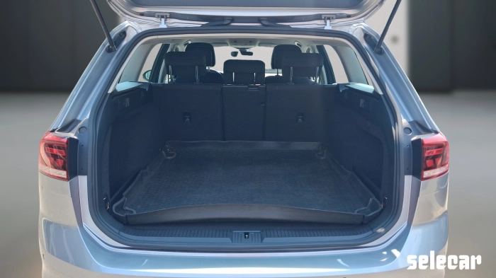Volkswagen Passat  Variant 1.6 tdi Business 1