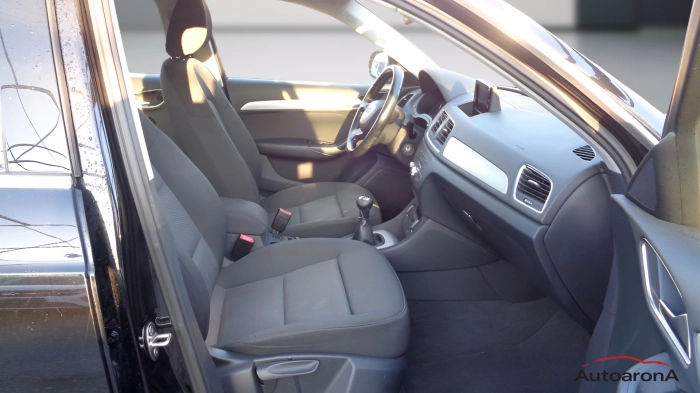 Audi Q3  2.0 tdi Business 120cv