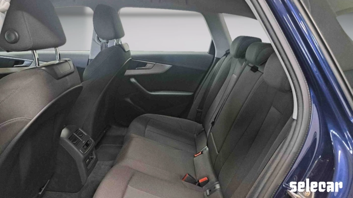 Audi A4 Avant  35 2.0 tdi mhev S Line edition 16