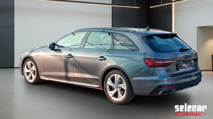 Audi A4 Avant  30 2.0 tdi mhev S Line edition 13