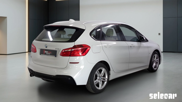 BMW Serie 218d Active Tourer Sport au
