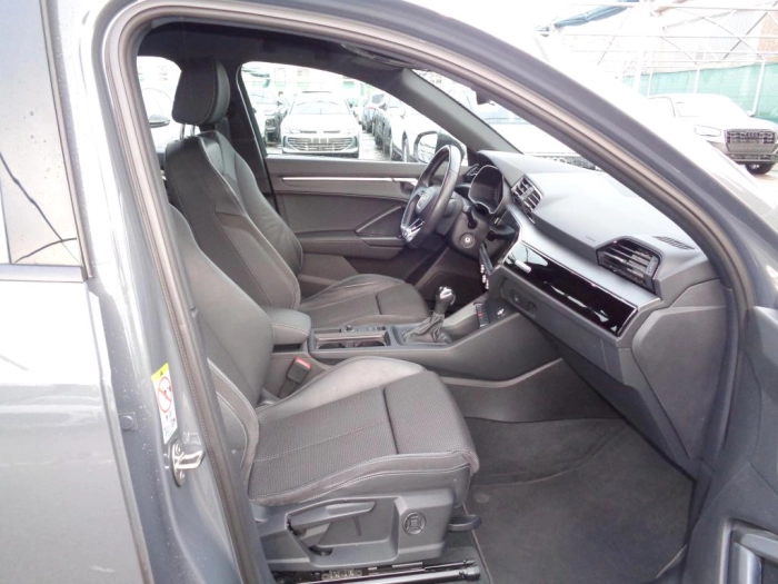 Audi Q3  40 2.0 tdi Business Advanced quattro 200cv s-tronic