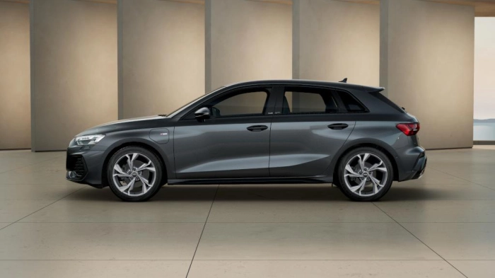 Audi A3 Sportback   S line edition TFSI e  150 kW S tronic