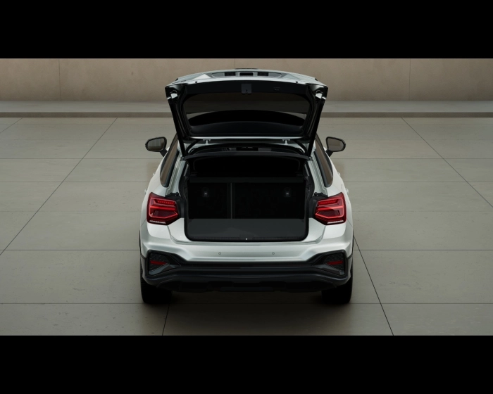 Audi Q2    Identity Black 35 TFSI  110(150) kW(CV) S tronic