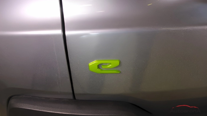 Jeep Avenger  -  1.2 turbo e-hybrid Summit fwd 100cv edct6
