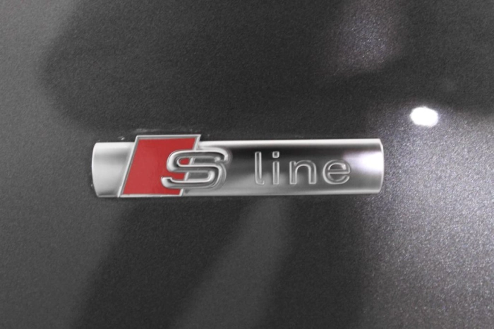 Audi Q2  30 2.0 tdi S line edition s-tronic