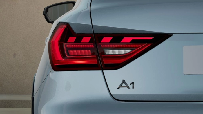 Audi A1 Allstreet   Identity Contrast 30 TFSI  85(116) kW(CV) 6-marce