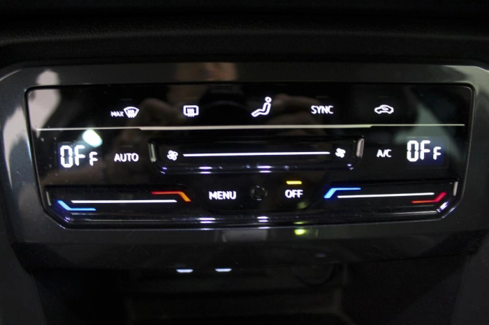 Volkswagen Tiguan  2.0 tdi R-Line 150cv dsg