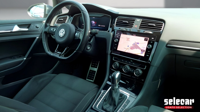 Volkswagen Golf  5p 2.0 tsi R 4motion 310cv dsg