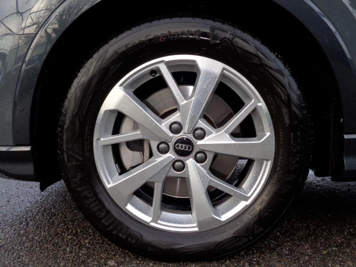 Audi Q3  40 2.0 tdi Business Advanced quattro 200cv s-tronic