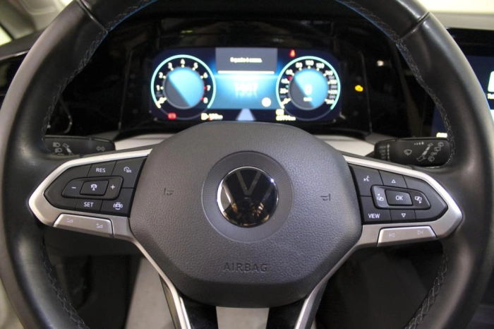 Volkswagen Golf  1.0 tsi evo Life 110cv