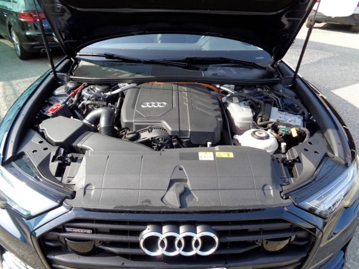 Audi A6 Avant  55 2.0 tfsi e S line plus quattro