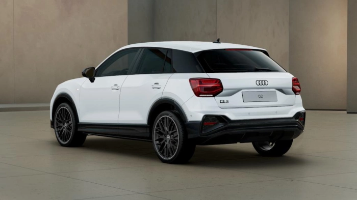 Audi Q2    Identity Black 35 TFSI  110(150) kW(CV) S tronic