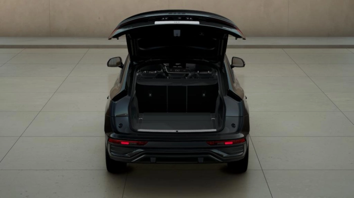 Audi Q5 Sportback   Sportback Identity Black 40 TFSI quattro 150(204) kW(CV) S tronic