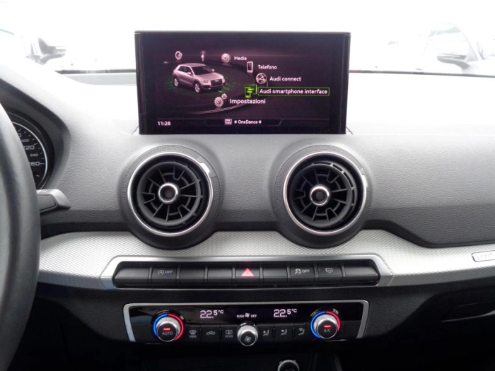 Audi Q2  30 2.0 tdi Admired Advanced s-tronic