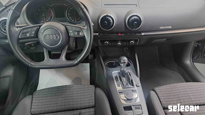 Audi A3 Sportback  35 2.0 tdi Business 150cv s-tronic 7m