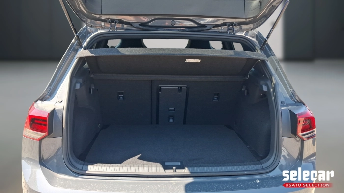 Volkswagen Golf  1.5 tsi evo R-Line 130cv