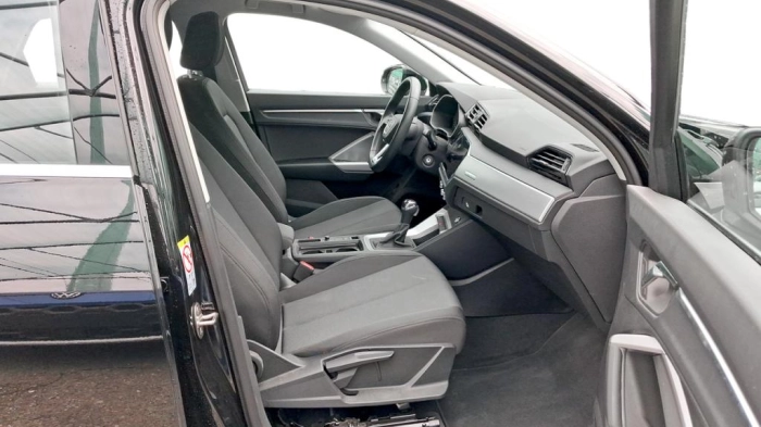 Audi Q3 Sportback  35 2.0 tdi Business Plus 