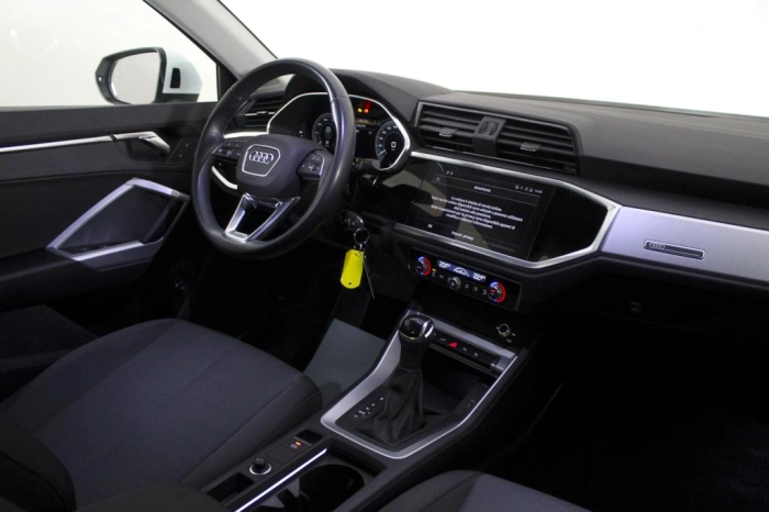 Audi Q3 Sportback  45 1.4 tfsi e Business Pl