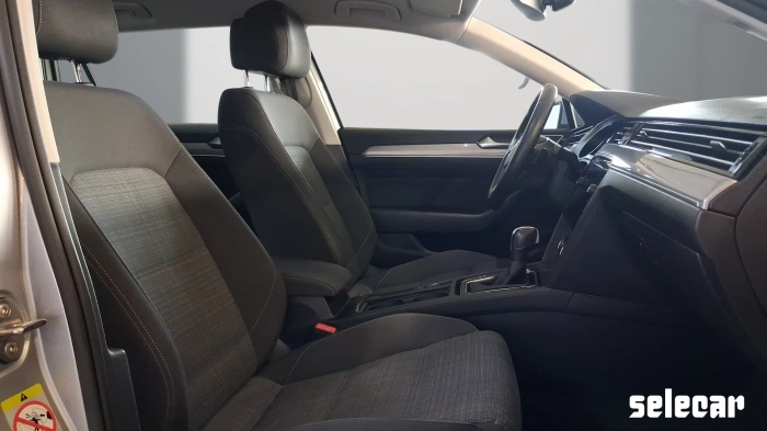 Volkswagen Passat  Variant 2.0 tdi Business 1