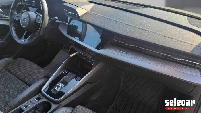Audi A3 Sportback  40 2.0 tdi Edition One q