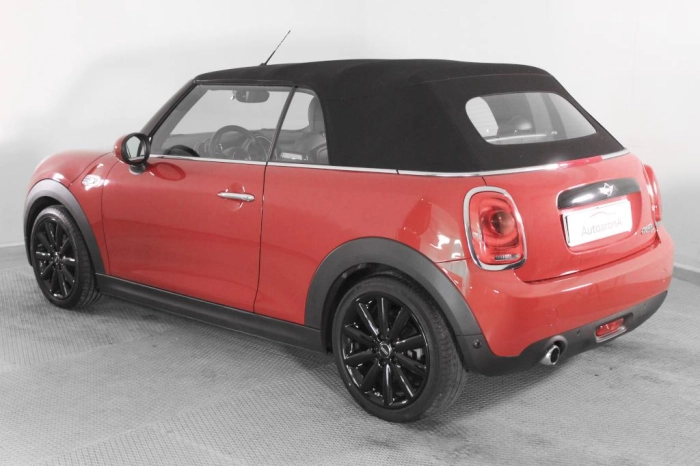 MINI IV   -  Cabrio 1.5 Cooper D Boost aut