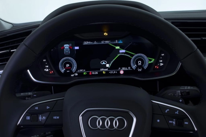 Audi Q3    S line edition 45 TFSI e  180(245) kW(CV) S tronic