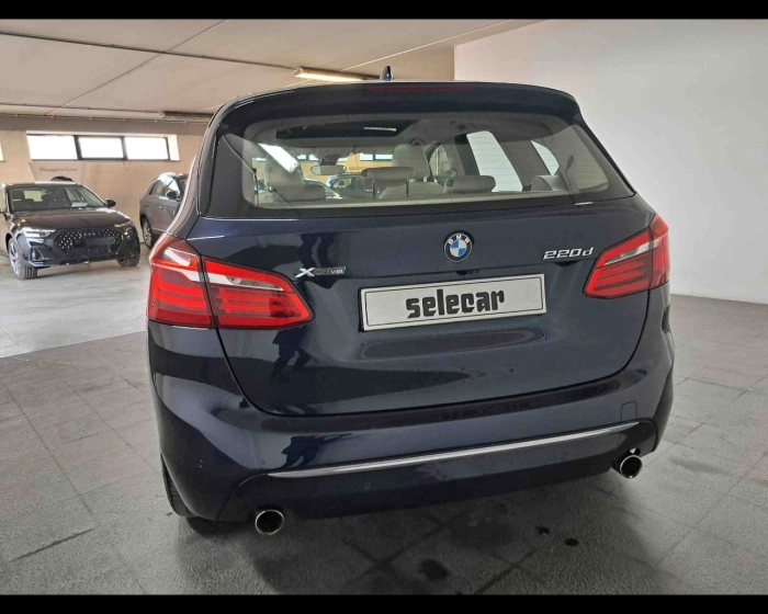 BMW Serie 220d Active Tourer xdrive L