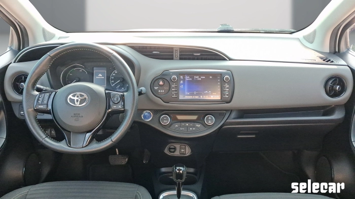Toyota Yaris  5p 1.5h Active