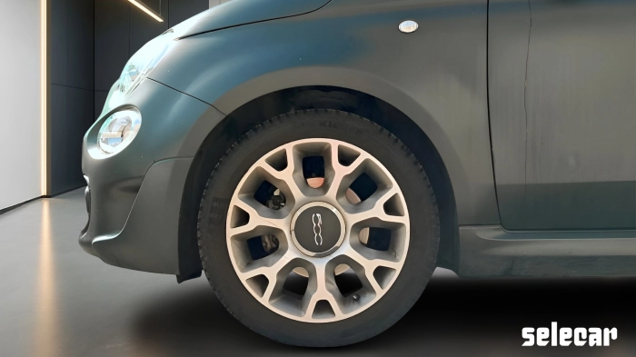 Fiat 500  1.0 hybrid Rockstar 70cv