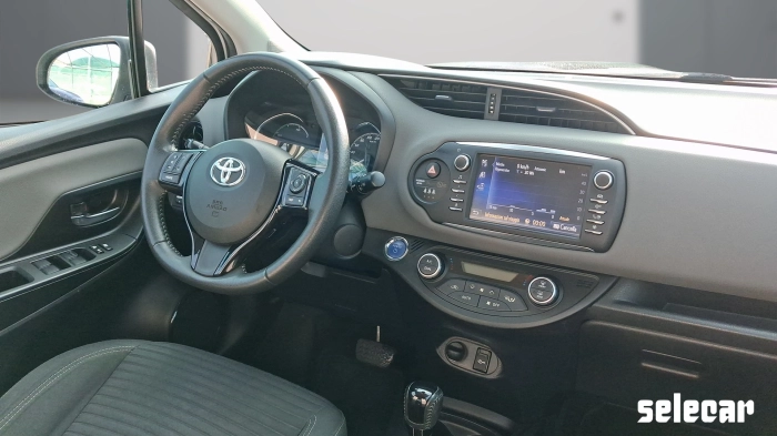 Toyota Yaris  5p 1.5h Active