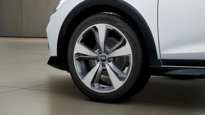 Audi A1 Allstreet   Identity Contrast 30 TFSI  85(116) kW(CV) 6-marce