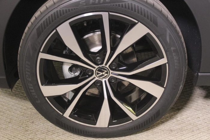 Volkswagen Taigo R-Line Plus 1.0 TSI 85 kW (115 CV) Manuale