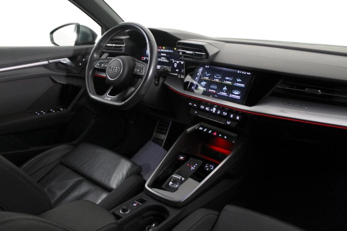 Audi S3  Sportback 2.0 tfsi quattro s-tronic