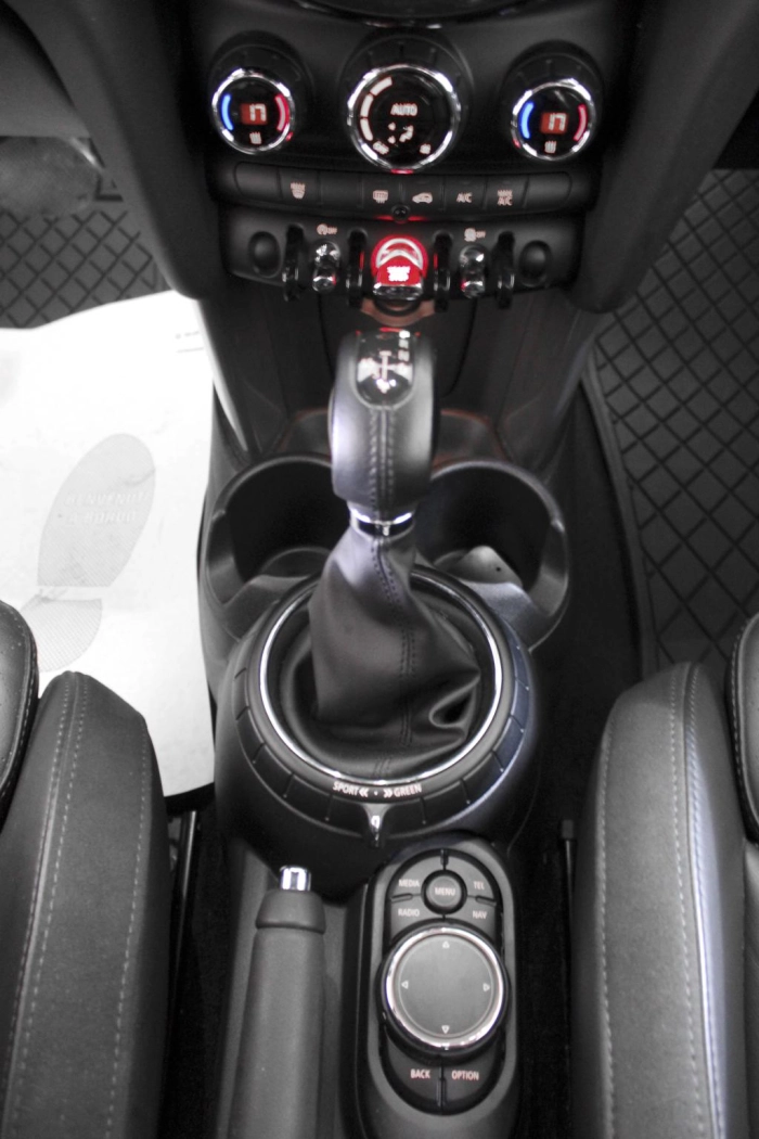 MINI IV   -  Cabrio 1.5 Cooper D Boost aut