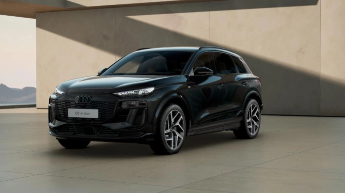 Audi Q6   SUV S line edition e-tron performance  225,00 kW