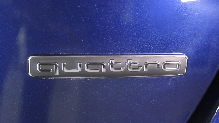 Audi A4 Avant  40 2.0 tdi mhev S line edition quattro 204cv s-tronic