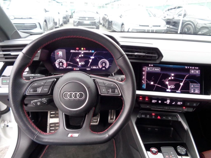 Audi S3  Sportback 2.0 tfsi quattro s-troni