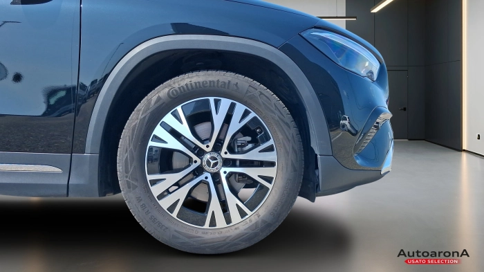Mercedes-Benz GLA  180 d Progressive Advanced Plus auto