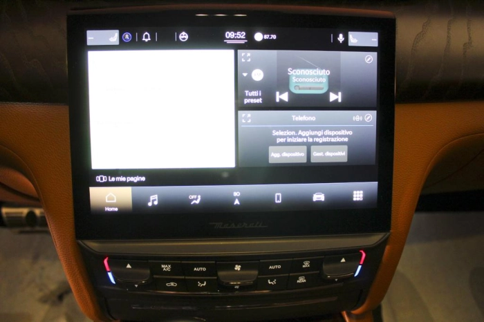 Maserati Quattroporte  3.0 V6 Modena Q4 430cv a