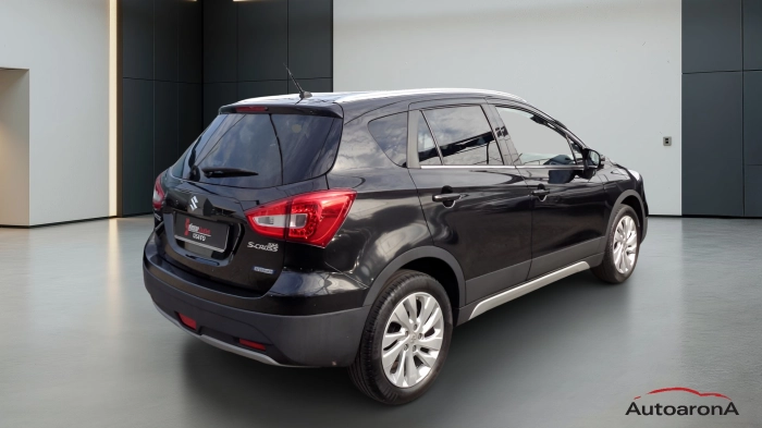Suzuki S-Cross  1.4h Starview 2wd auto