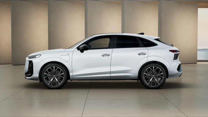 Audi Q3 Sportback   S line edition e-hybrid  200 kW S tronic
