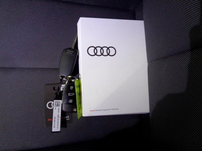 Audi Q3  35 2.0 tdi Business Advanced s-tronic