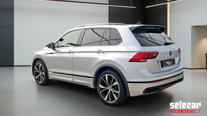 Volkswagen Tiguan  2.0 tdi R-Line 4motion 150cv dsg