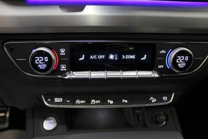 Audi Q5 Sportback  40 2.0 tdi mhev 12V S lin